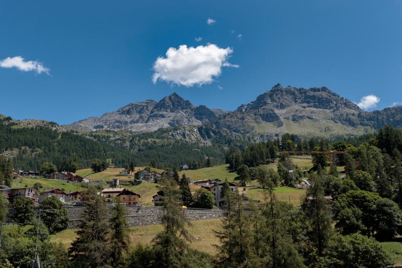 Hellochalet - Chalet Northern Lights - Family Ski Chalet With Garden Walking Distance Lift Valtournenche Zewnętrze zdjęcie